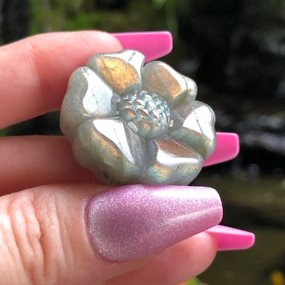 LABRADORITE - Hand carved Flower