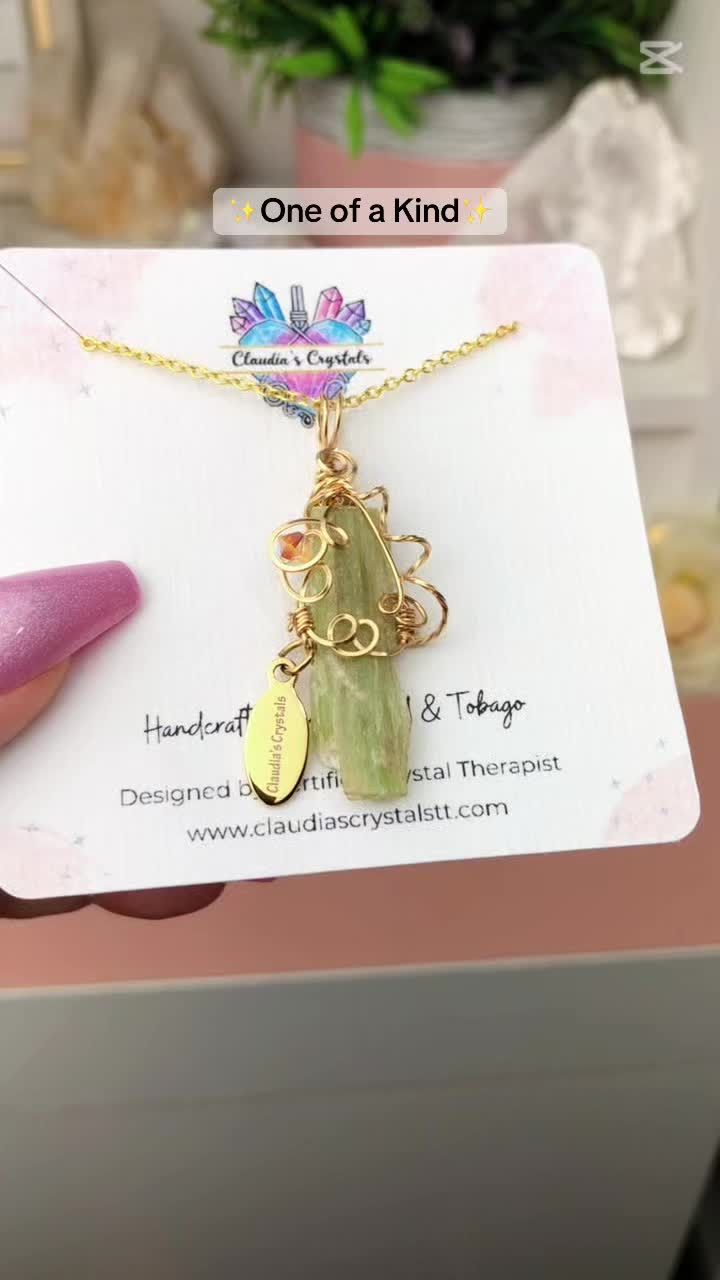 GREEN KYANITE SHARD - 14k Gold Filled - Gemstone Crystal Therapy Pendant