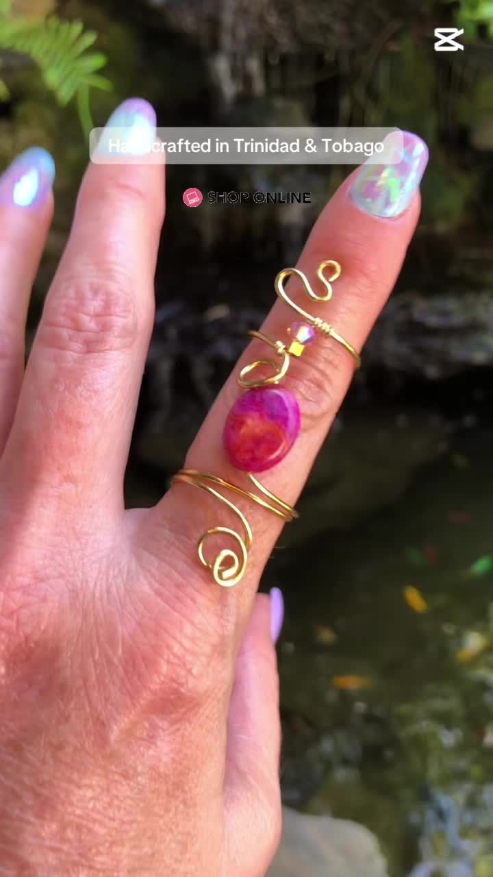 CLEAR QUARTZ POINT - Adjustable Ring - Gold Plated