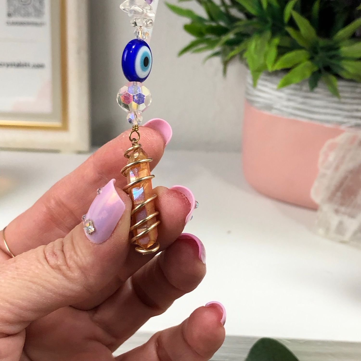 TANGERINE AURA QUARTZ & EVIL EYE - Gold Plated Car Shield TANGERINE AURA QUARTZ & EVIL EYE - Gold Plated Car Shield