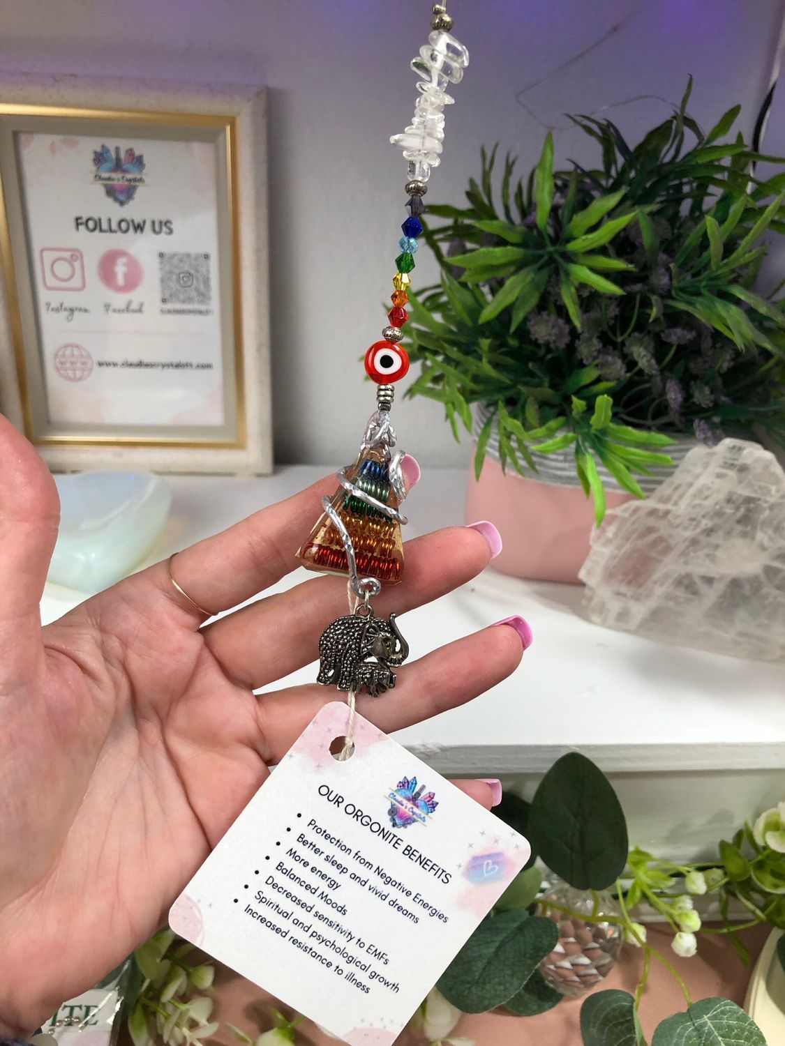 Chakra Orgonite Hanging Charm with Mother & Baby Elephant Chakra Orgonite Hanging Charm with Mother & Baby Elephant