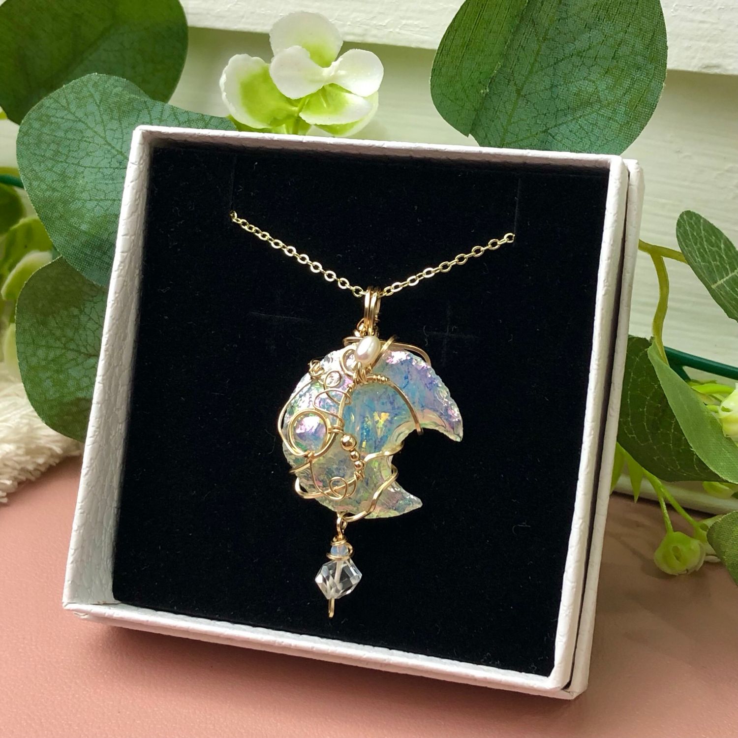 ANGEL AURA OPALITE - Crystal Therapy Pendant - 14k Gold Filled ANGEL AURA OPALITE - Crystal Therapy Pendant - 14k Gold Filled