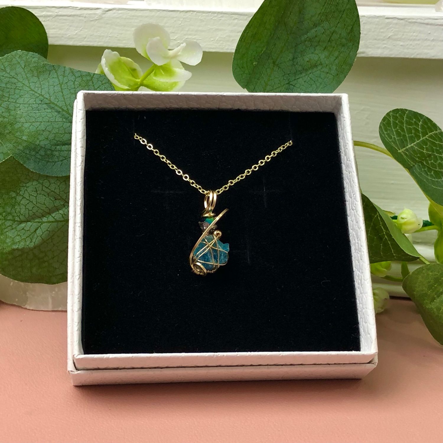 NATURAL BLUE APATITE - Crystal Therapy Pendant - 14k Gold Filled NATURAL BLUE APATITE - Crystal Therapy Pendant - 14k Gold Filled
