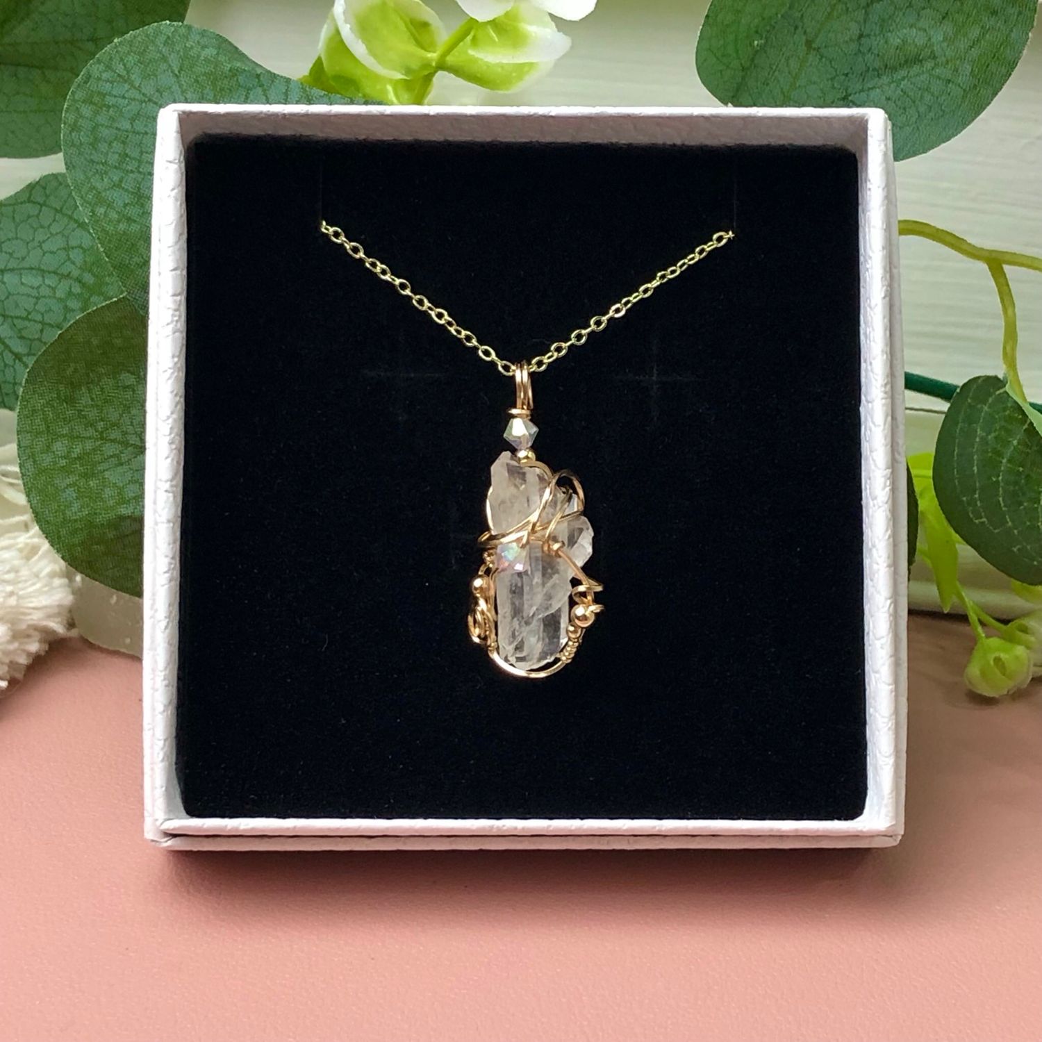 DOLPHIN QUARTZ - Crystal Therapy Pendant - 14k Gold Filled DOLPHIN QUARTZ - Crystal Therapy Pendant - 14k Gold Filled