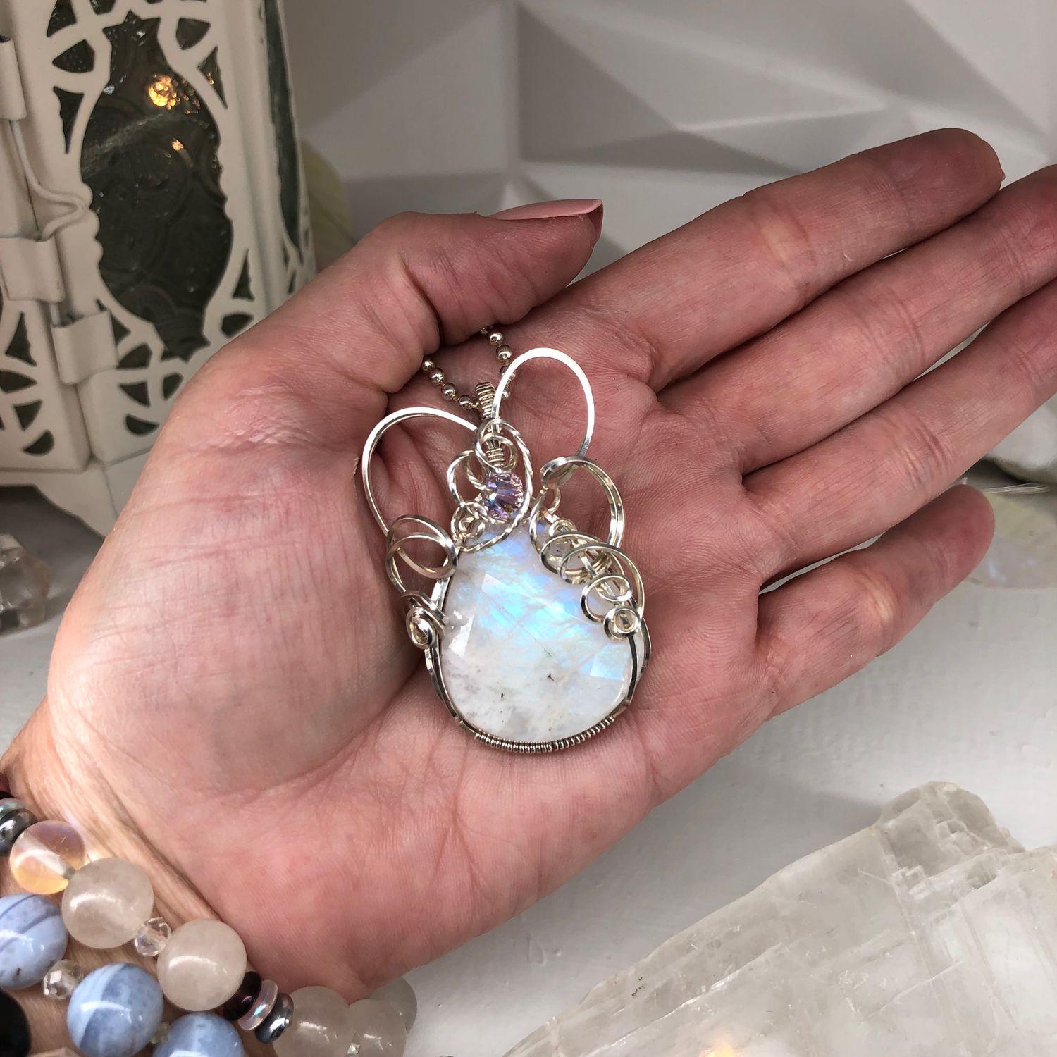 RAINBOW MOONSTONE (faceted) - Sterling Silver - Gemstone Crystal Therapy Pendant