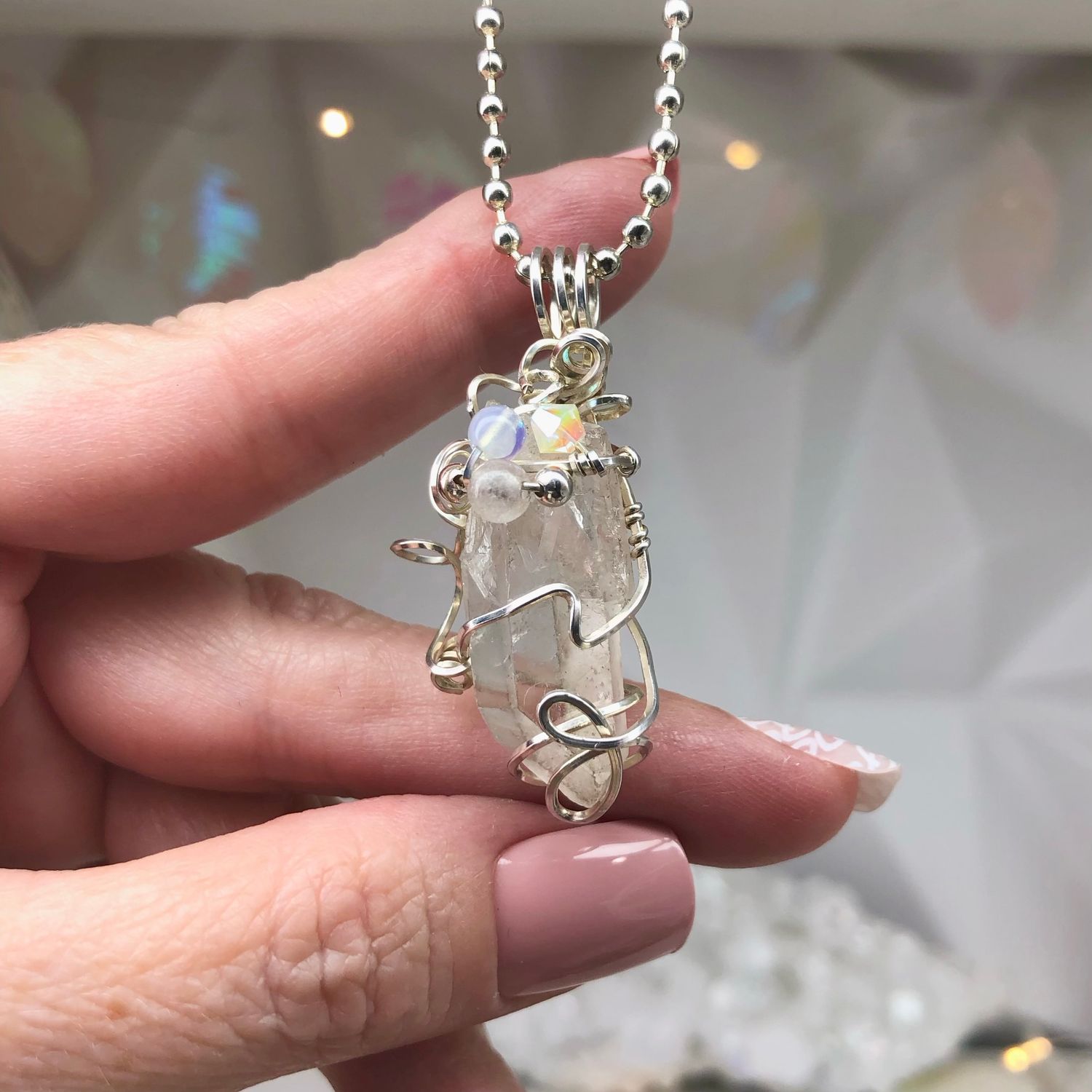 SOUL MATE QUARTZ POINT - Sterling Silver - Gemstone Crystal Therapy Pendant SOUL MATE QUARTZ POINT - Sterling Silver - Gemstone Crystal Therapy Pendant