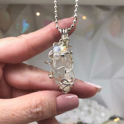 SOUL MATE QUARTZ POINT - Sterling Silver - Gemstone Crystal Therapy Pendant