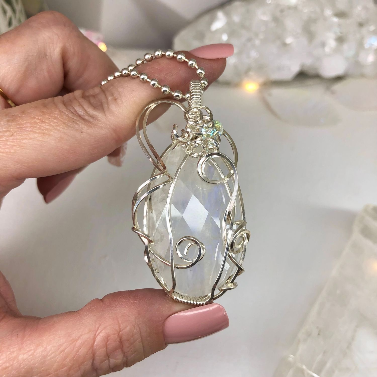 RAINBOW MOONSTONE (faceted) - Sterling Silver - Gemstone Crystal Therapy Pendant