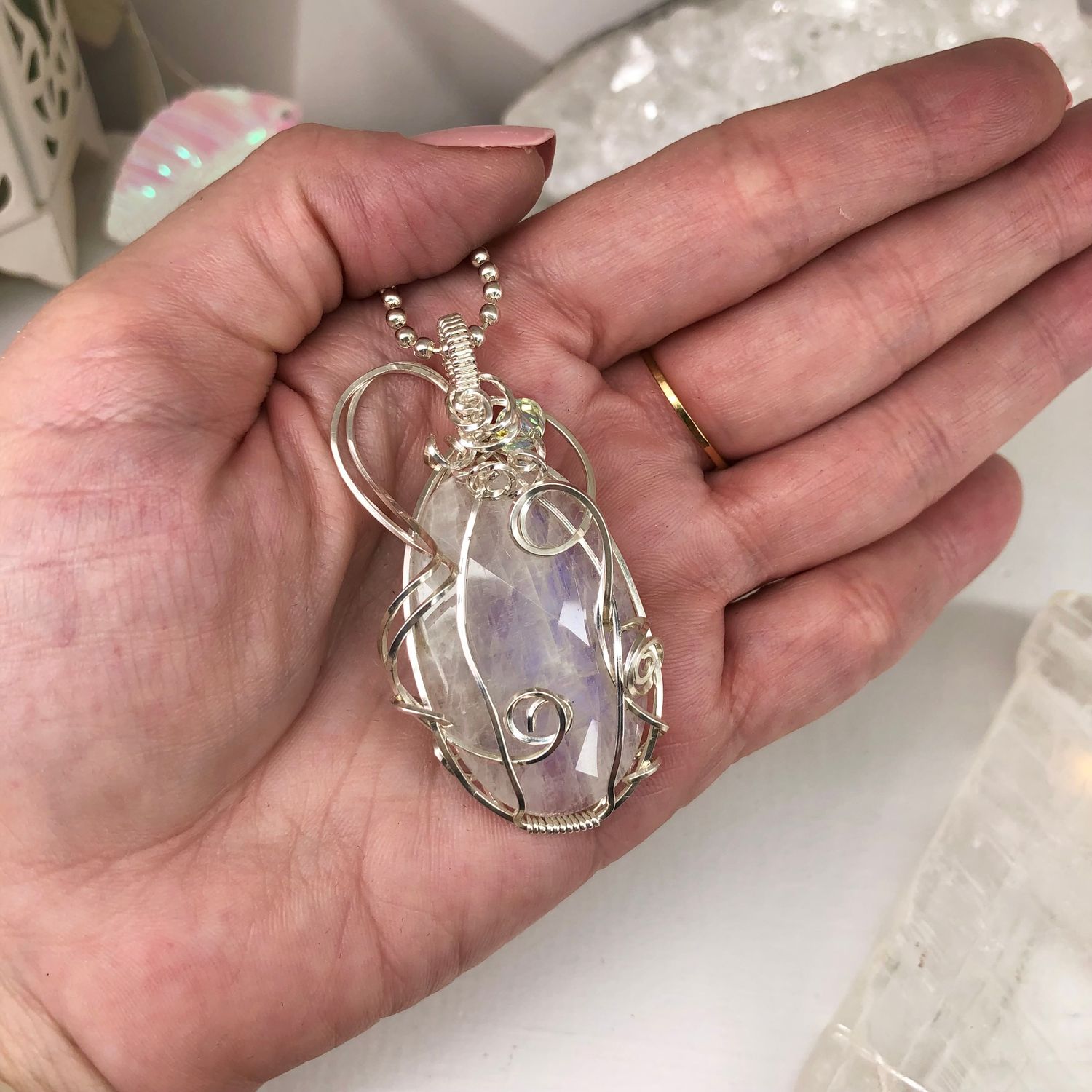 RAINBOW MOONSTONE (faceted) - Sterling Silver - Gemstone Crystal Therapy Pendant
