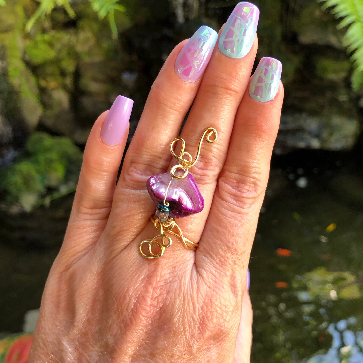 Shell Crystal Therapy Ring – Adjustable Gold Plated