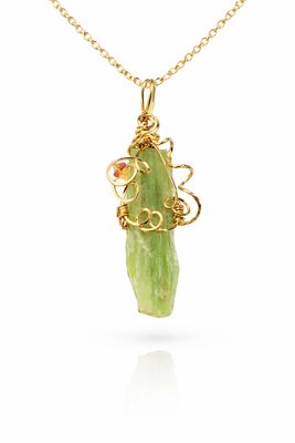 GREEN KYANITE SHARD - 14k Gold Filled - Gemstone Crystal Therapy Pendant