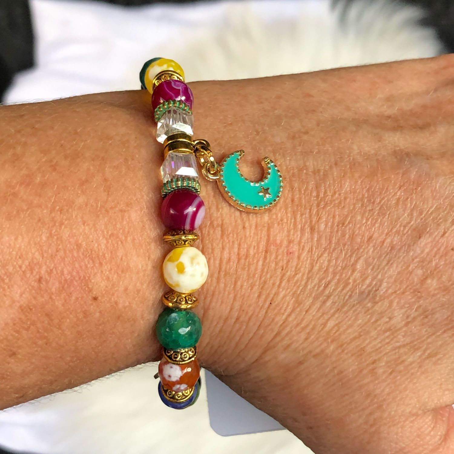 AGATE (dyed) - Gemstone Stretch Bracelet