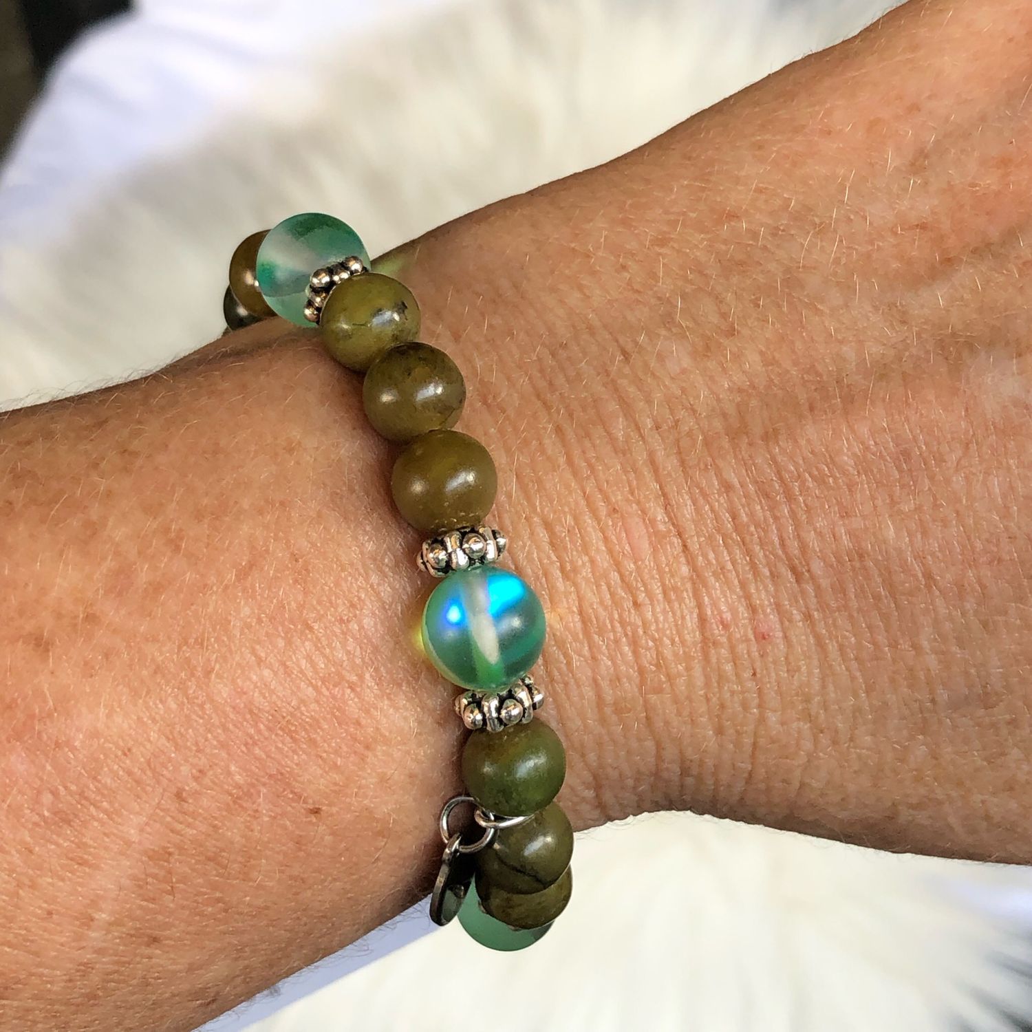 JADE NEPHRITE - Gemstone Stretch Bracelet