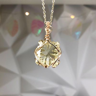 LEMON QUARTZ - Gem Quality - 14k Gold Filled - Crystal Therapy Pendant LEMON QUARTZ - Gem Quality - 14k Gold Filled - Crystal Therapy Pendant