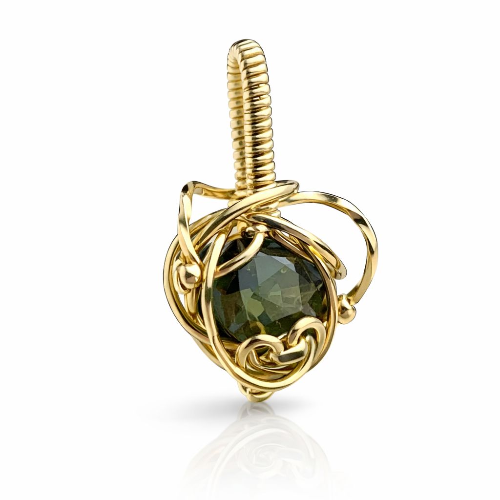 MOLDAVITE (1.5 Carat) - 14k Gold Filled - Gemstone Crystal Therapy Pendant MOLDAVITE (1.5 Carat) - 14k Gold Filled - Gemstone Crystal Therapy Pendant