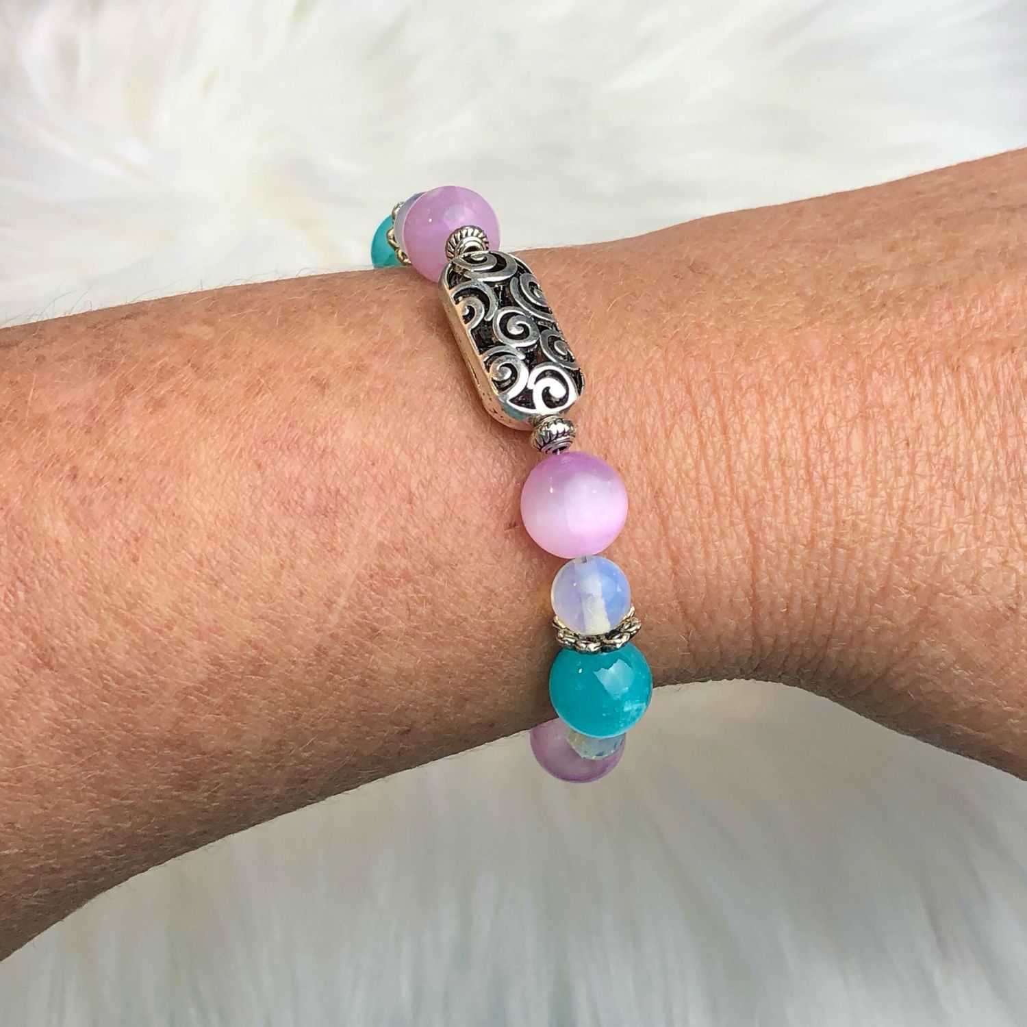 SELENITE (dyed) - Gemstone Adjustable Bracelet - Silver Plated