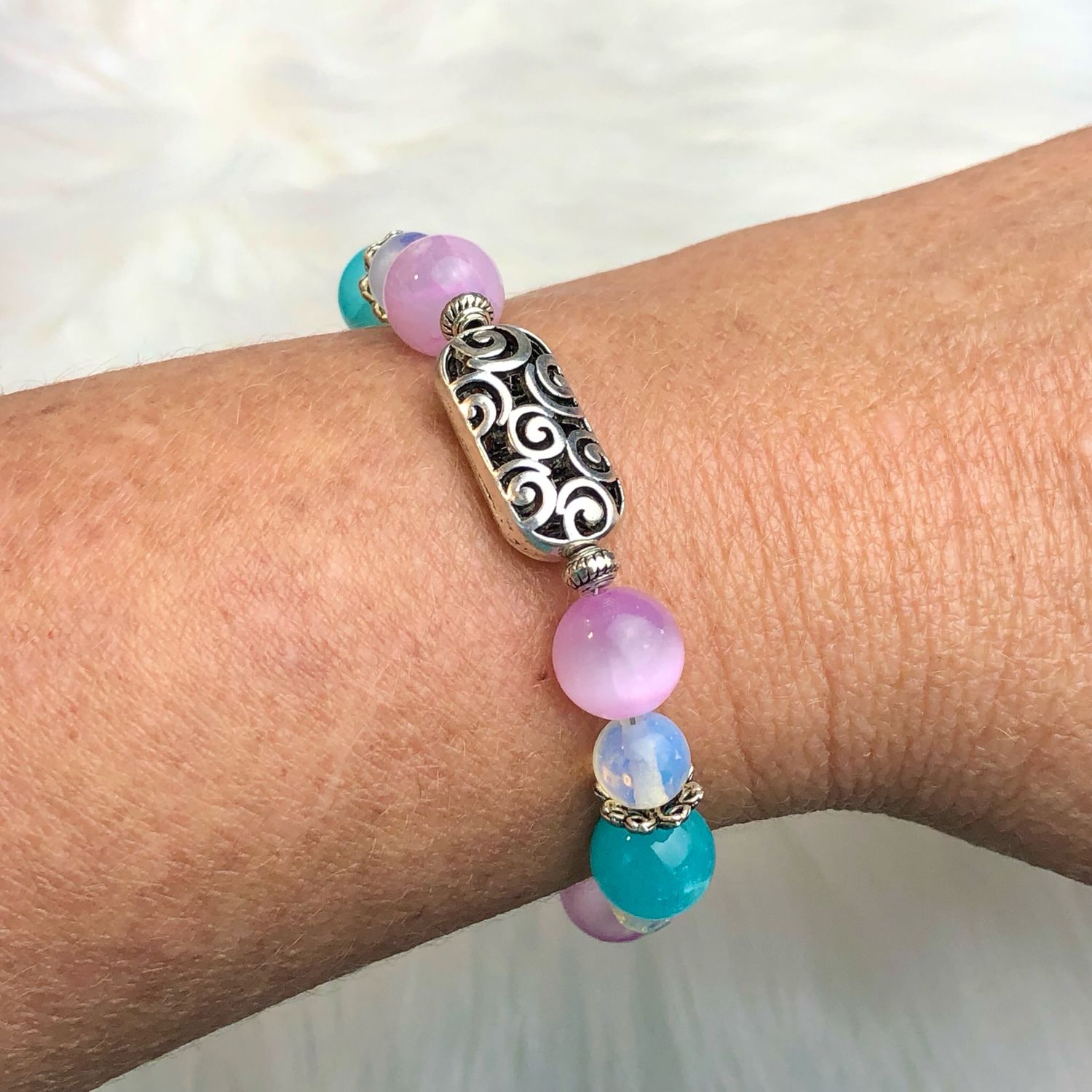 SELENITE (dyed) - Gemstone Adjustable Bracelet - Silver Plated