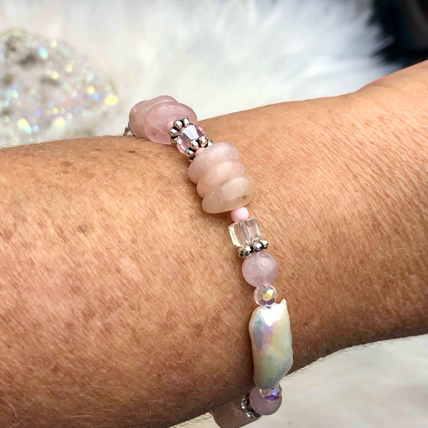 PINK MORGONITE WITH BIWA PEARL - Gemstone Adjustable Bracelet - Silver Plated