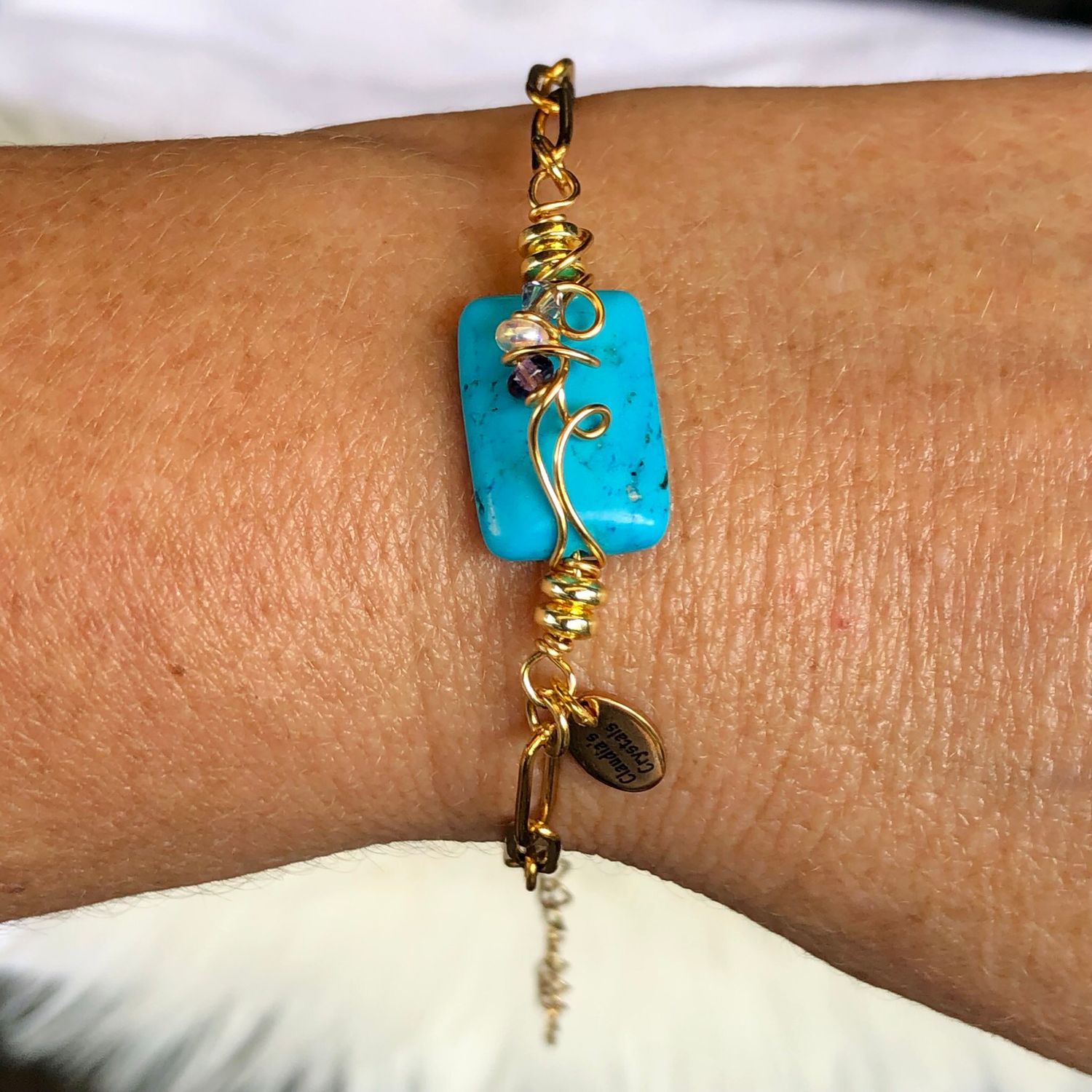 BLUE HOWLITE - Gemstone Adjustable Bracelet - 18k Gold Plated