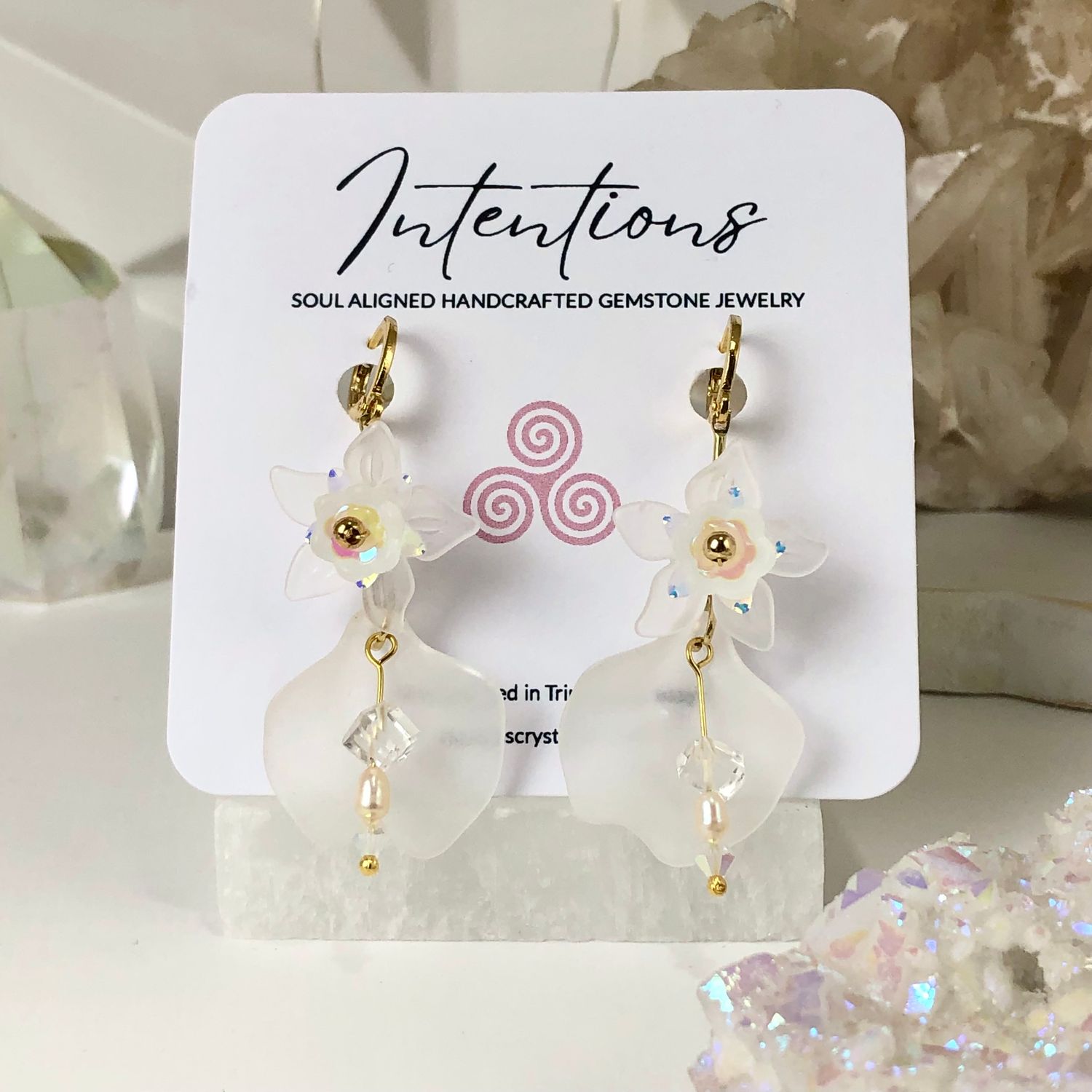 Clear Quartz Cube &amp; Fresh Water Pearls - Blossoms Collection