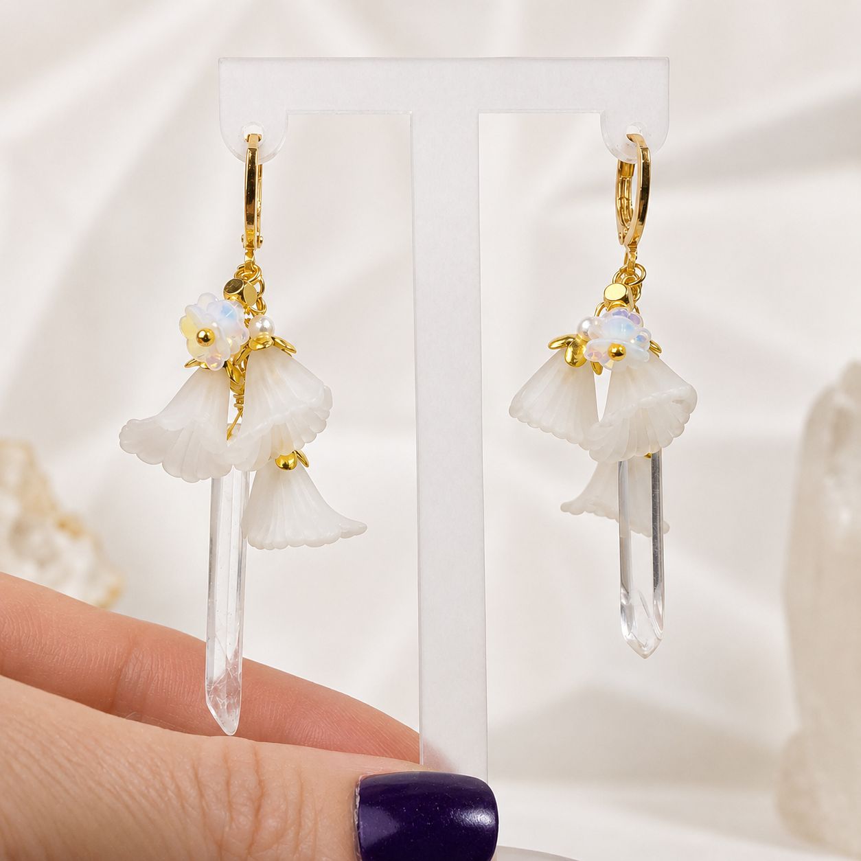 QUARTZ POINTS WITH CALA LILLIES - Crystal Therapy Earrings