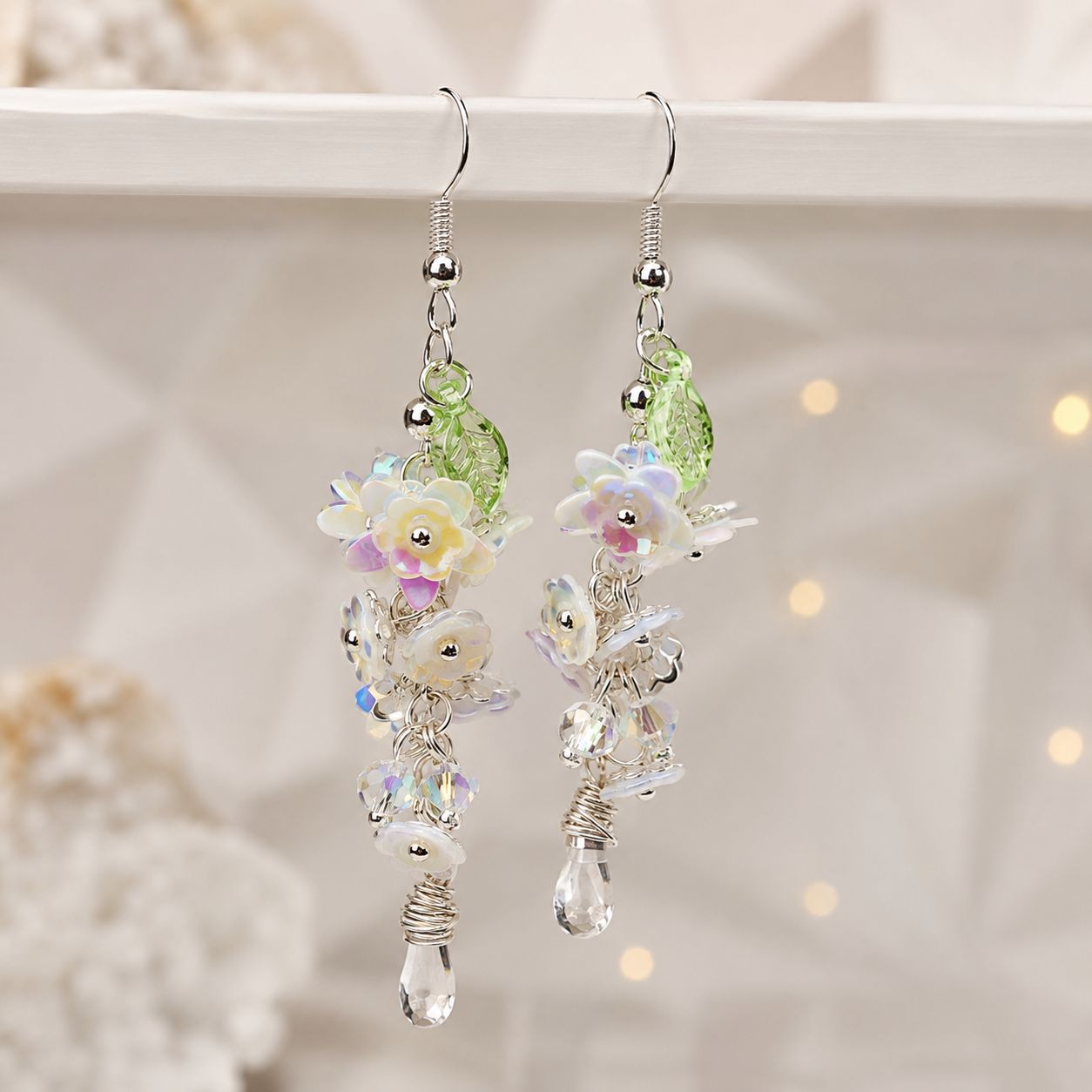 CLEAR QUARTZ WITH BLOSSOMS - Crystal Therapy Earrings