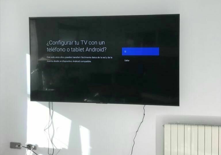 Televisión con soporte (de 70 a 90 pulgadas)