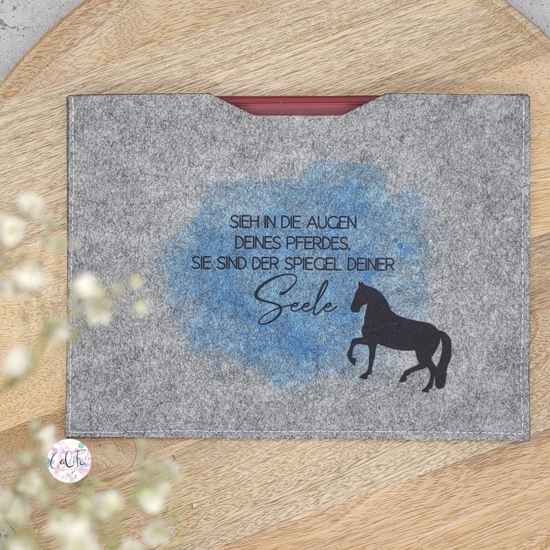 Equidenpass | Quer mit eckigem Eingriff