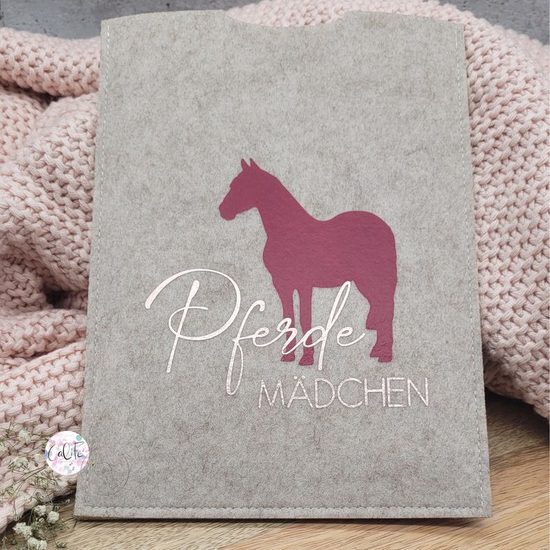 Equidenpass | Hochkant mit rundem Eingriff