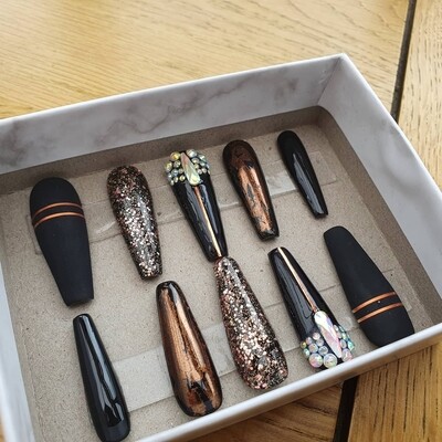 Made to Order - Special effects Press on Nail design