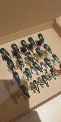Green Cat Eye styled Stiletto nail set