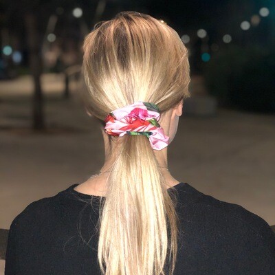 Flower scrunchie 🌺