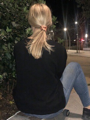 Satin gold scrunchie 🌟