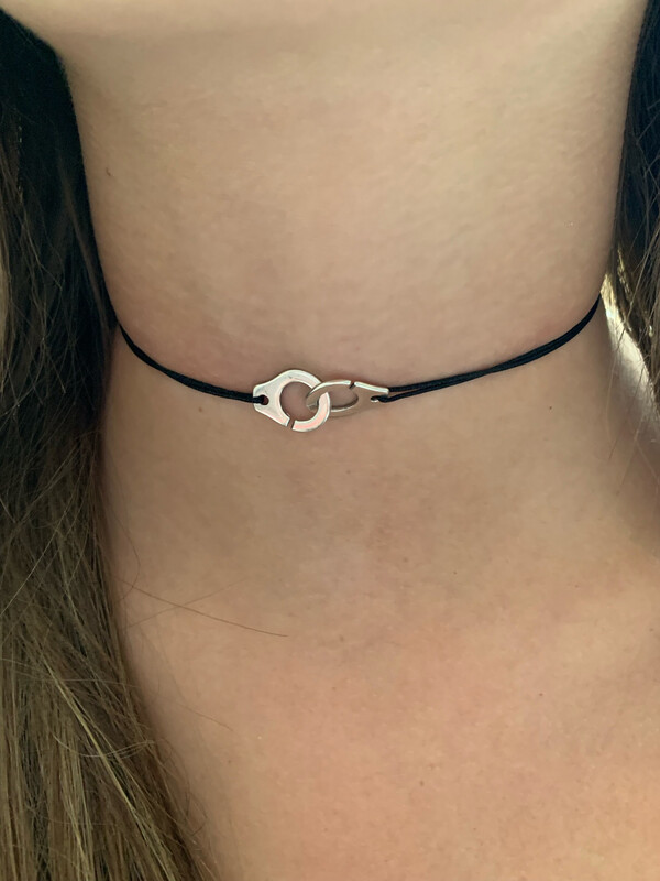 Choker Lola
