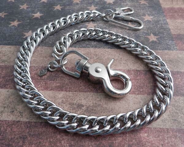 COIL WALLET CHAIN