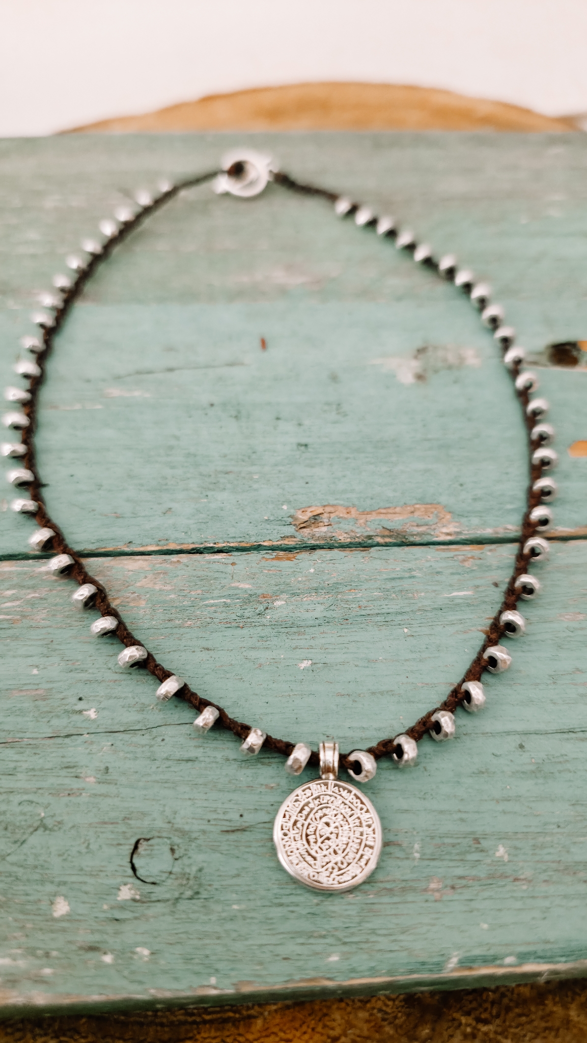 Colar Tribal Disco de Festo