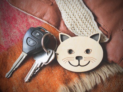 Wooden Cat Keyring  - small eyes Personalised 