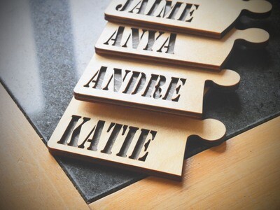 Personalised Wooden-Puzzle Coaster - Set with 4 names