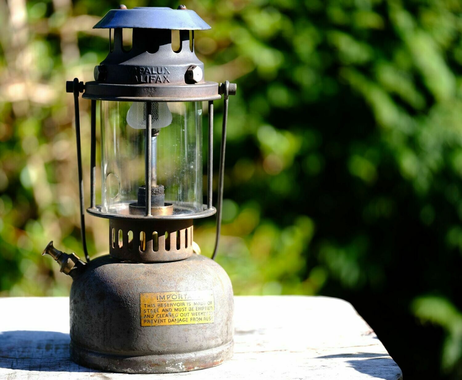 Vapalux 300 - dated  1943