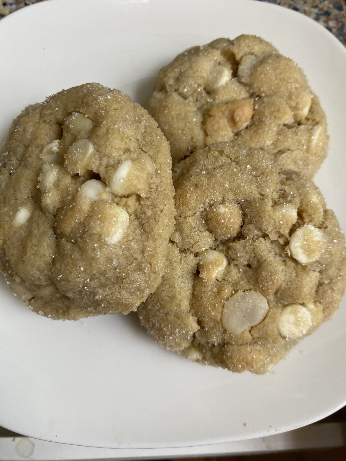 White chocolate macadamia nut (3ct)