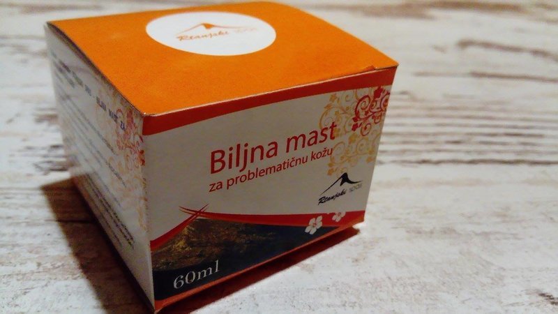 Biljna mast za kožna oboljenja