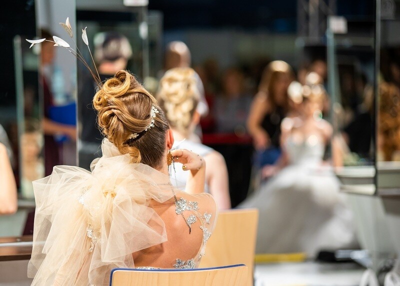 Hairstyling Course with Certificate