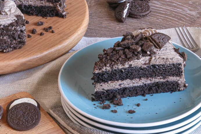 Oreo chocolate cake  Slice