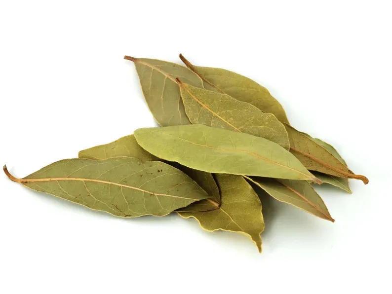 Bay Leaves (whole and pieces)