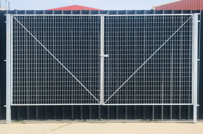 Puerta de 4 m por 2 m alto !! Puerta de 4 m por 2 m alto !!