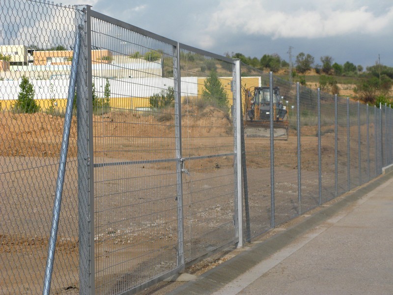 Puerta doble hoja 6m por 2m.En descuento!!! Puerta doble hoja 6m por 2m.En descuento!!!