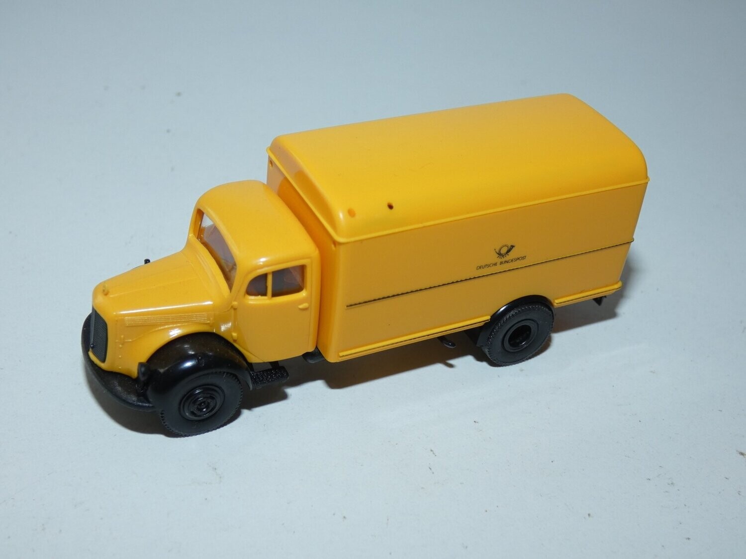 MB 311 "Deutsche Bundespost" in 1:87 von  Brekina