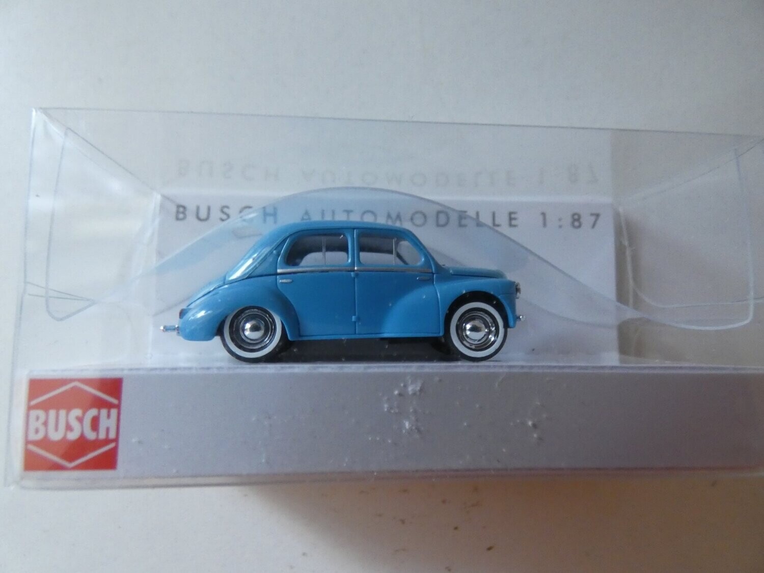Renault 4CV von Busch in 1:87