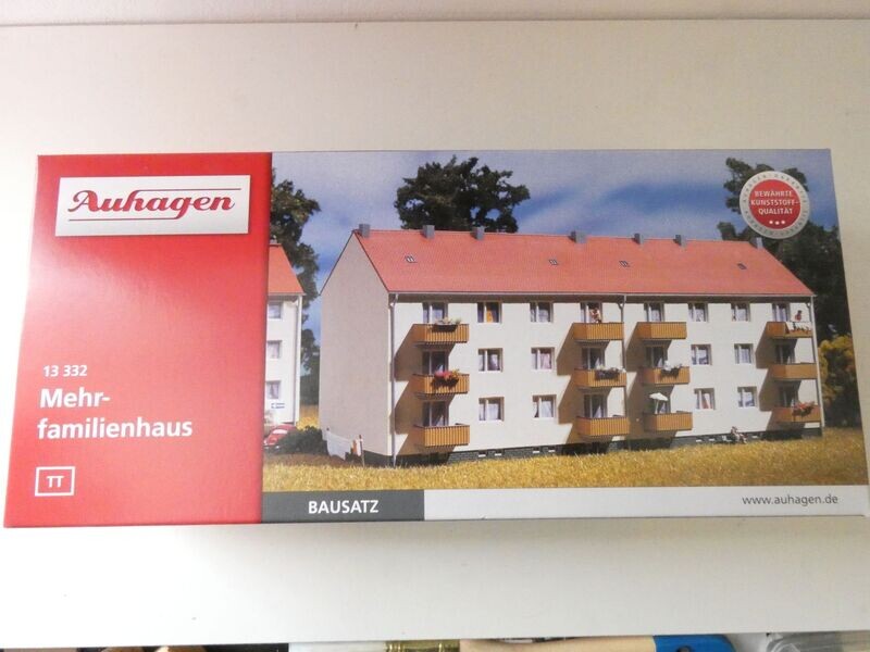 Mehrfamilienhaus Bausatz TT von Auhagen Mehrfamilienhaus Bausatz TT von Auhagen