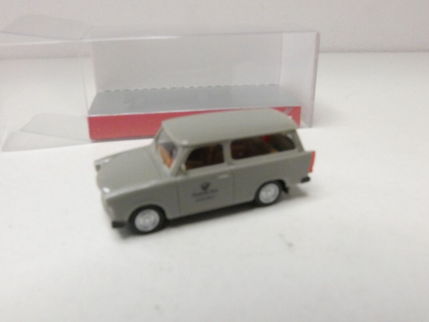 Trabant 601 Universal "Post" von Herpa H0 in OVP